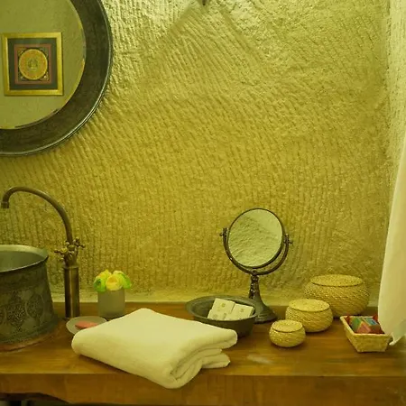 Hezen Cave Otel 4*