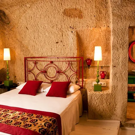 Hezen Cave Hotell