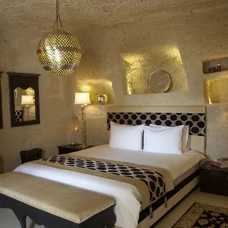 Otel Hezen Cave 4*