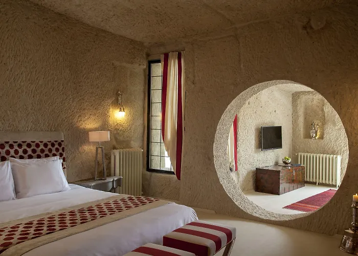 Hotell Hezen Cave 4*